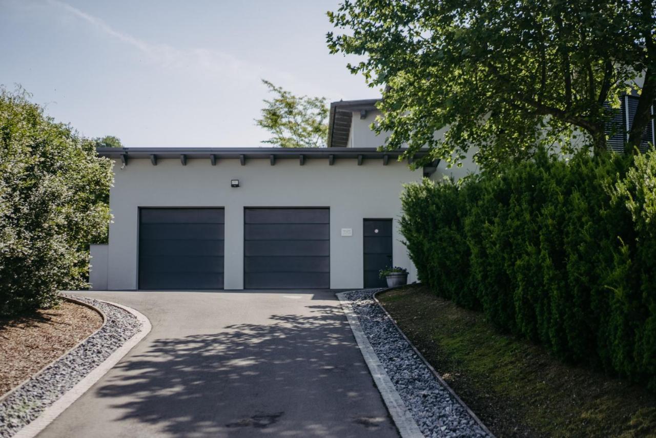 Haus Luna - Privatzimmer Im Sonnigen Suedburgenland Hackerberg Exterior photo